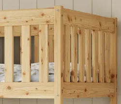 Gęsta zabudowa płotków łóżka piętrowego Mikołaj